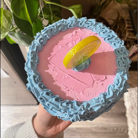 Fake cake! - Picture 3 of 4